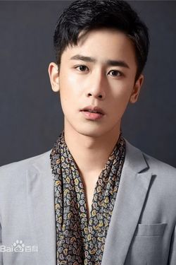 费鲤齐