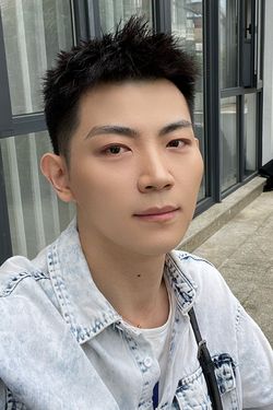 邵振坤