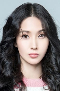 蓝心妍