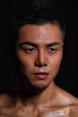 陈奕名